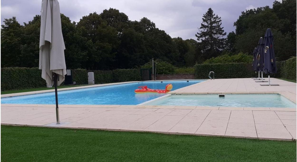 Zonnig Appartement Golf Van Durbuy Zewnętrze zdjęcie